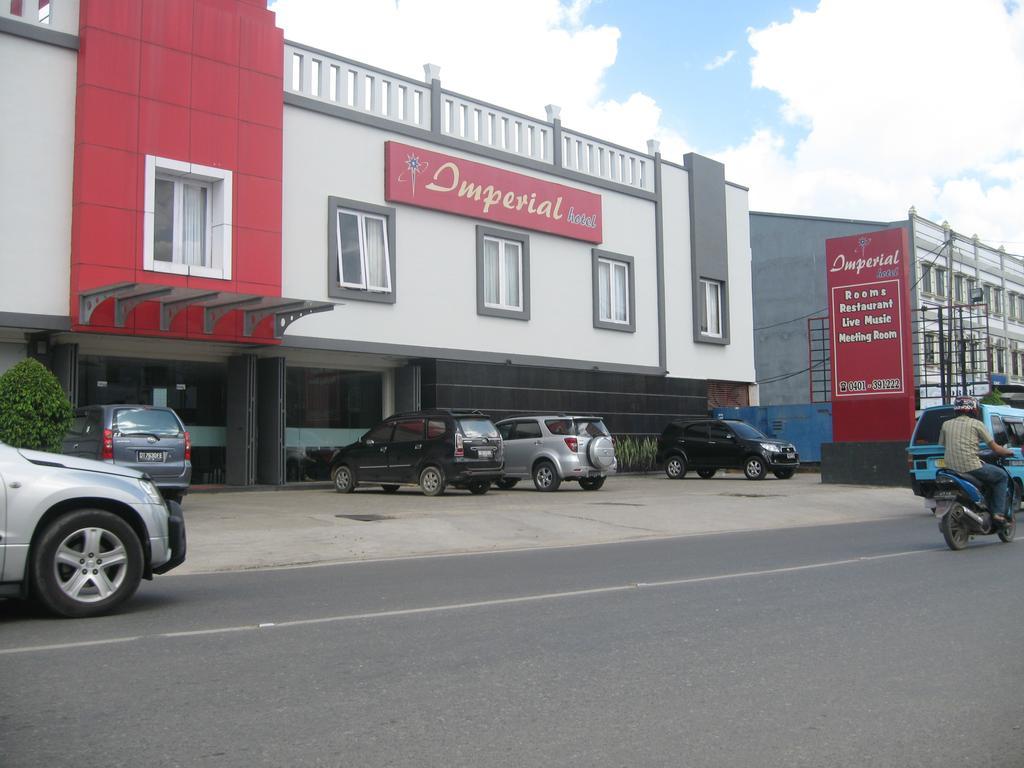 Imperial Hotel Kendari Exterior photo